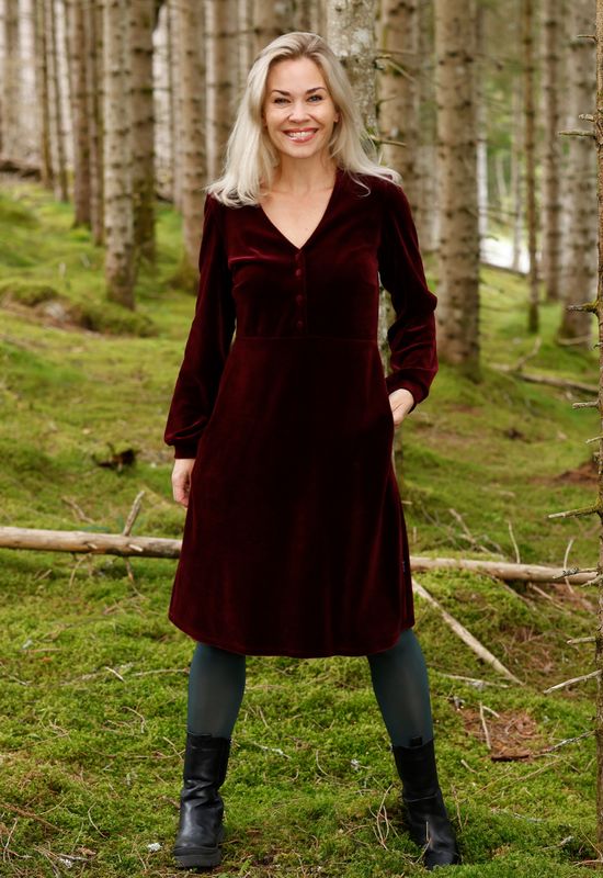 Janka bordeaux velourklänning
