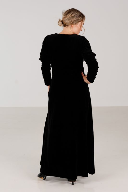 Inga svart lång velurklänning