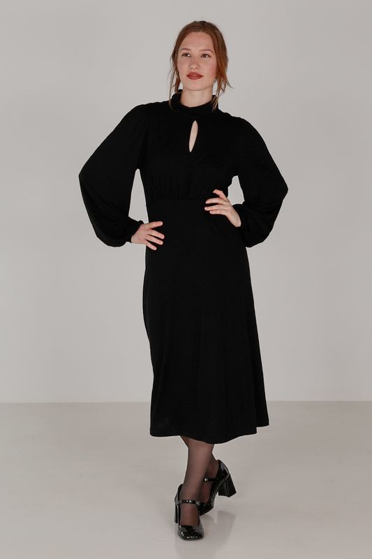 Bilie svart fin klänning 