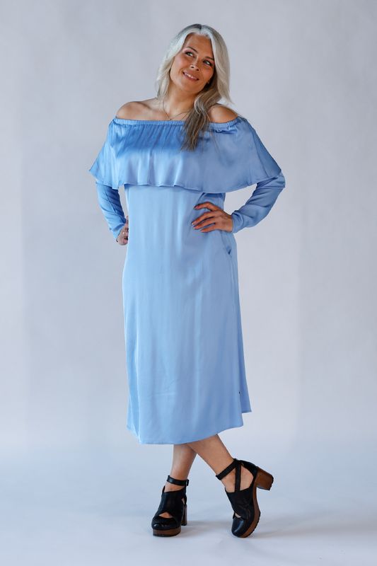 Palma ljusblå elegant klänning i rayon