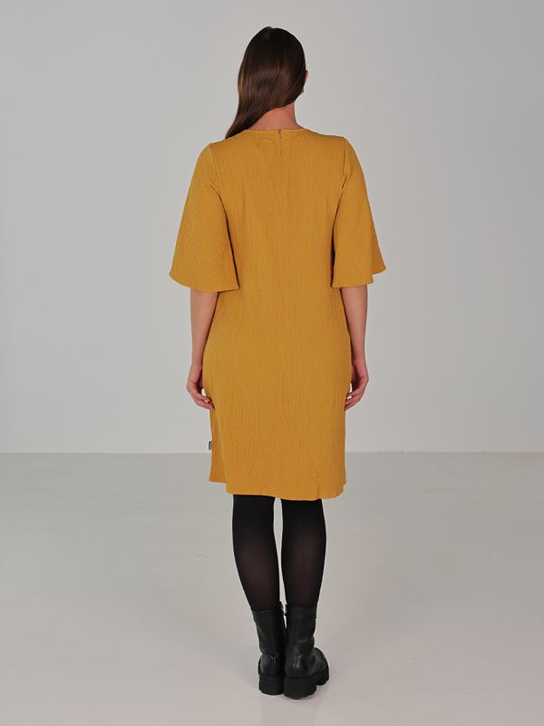 Perdy ockra gul klänning